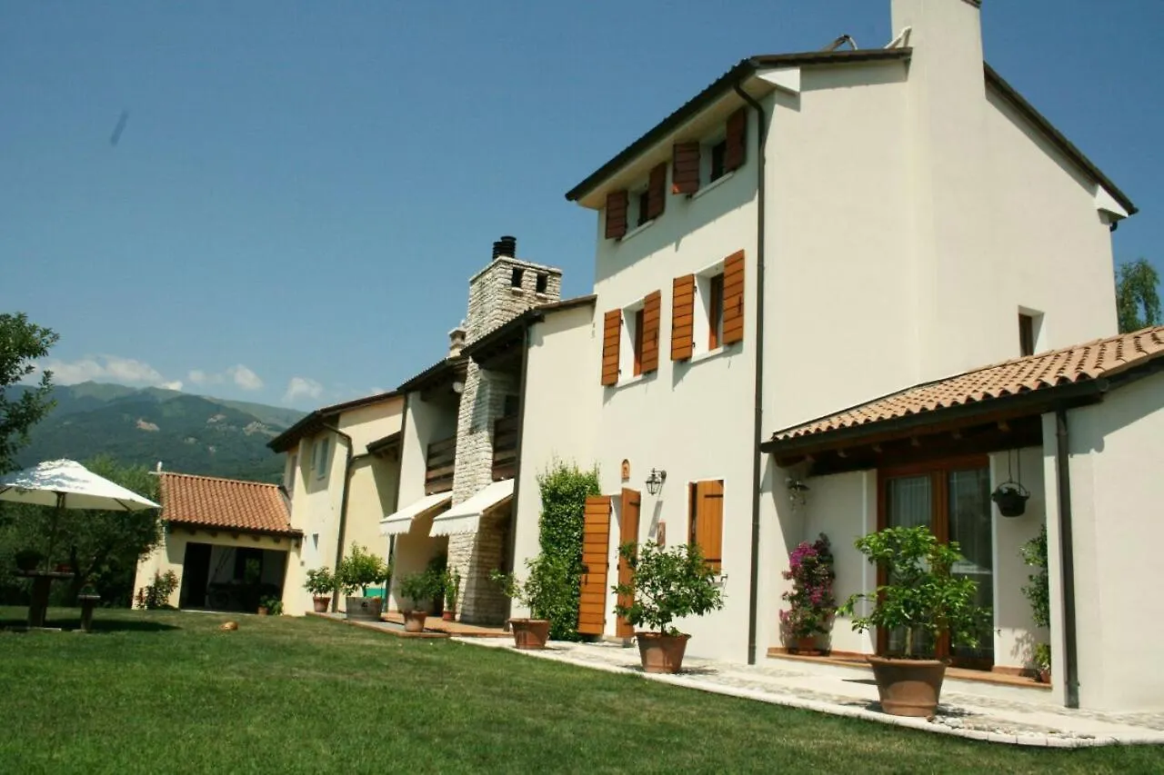 B&B Santa Fosca Pederobba Bed & Breakfast